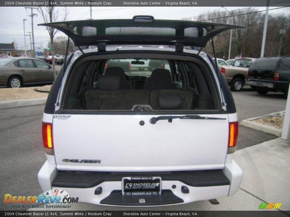 2004 Chevrolet Blazer LS 4x4 Summit White / Medium Gray Photo #10