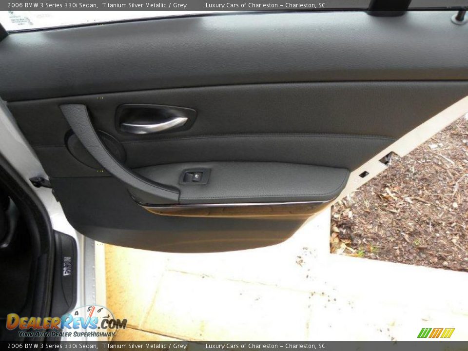 2006 BMW 3 Series 330i Sedan Titanium Silver Metallic / Grey Photo #9