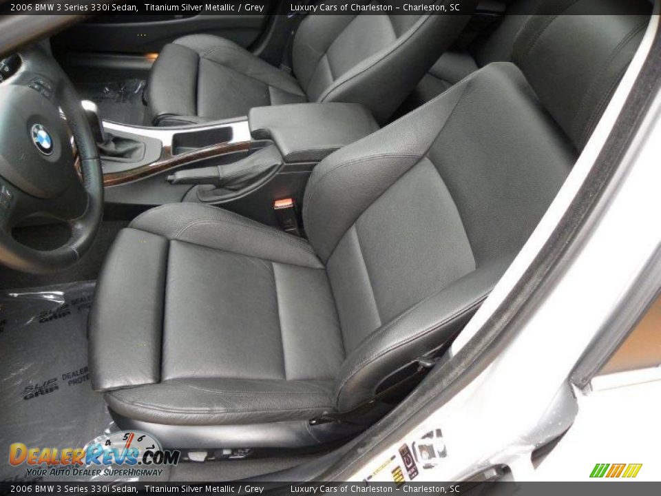 2006 BMW 3 Series 330i Sedan Titanium Silver Metallic / Grey Photo #11