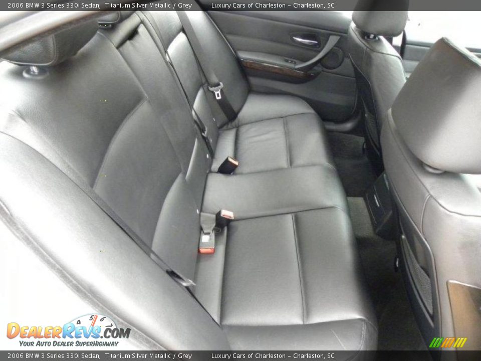 2006 BMW 3 Series 330i Sedan Titanium Silver Metallic / Grey Photo #13