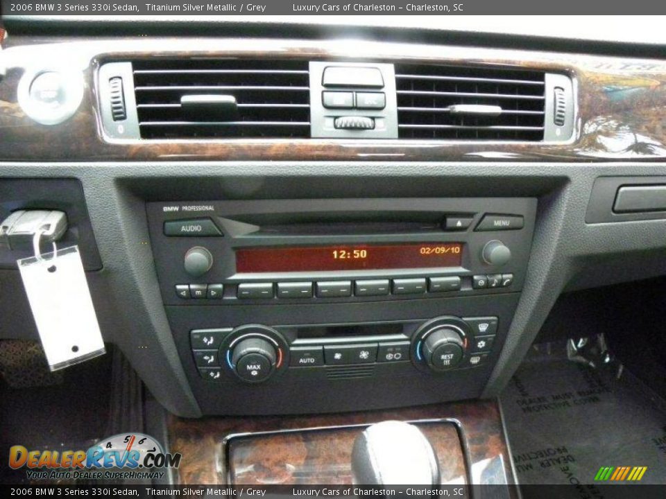 2006 BMW 3 Series 330i Sedan Titanium Silver Metallic / Grey Photo #19