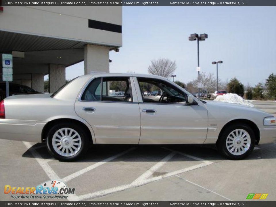 2009 Mercury Grand Marquis LS Ultimate Edition Smokestone Metallic / Medium Light Stone Photo #2