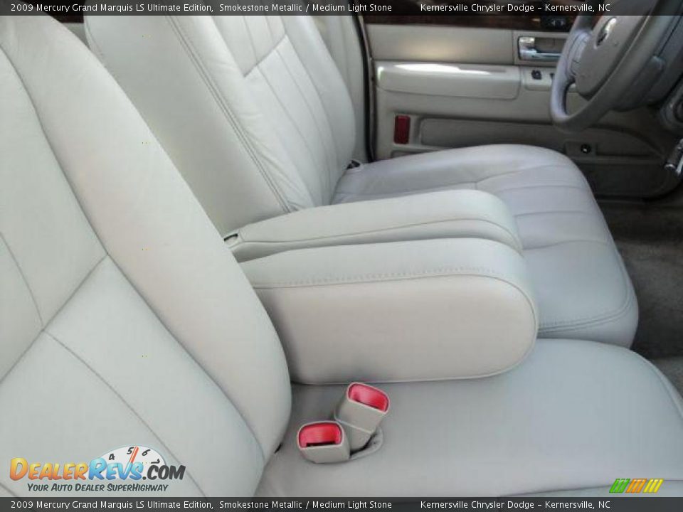 2009 Mercury Grand Marquis LS Ultimate Edition Smokestone Metallic / Medium Light Stone Photo #16