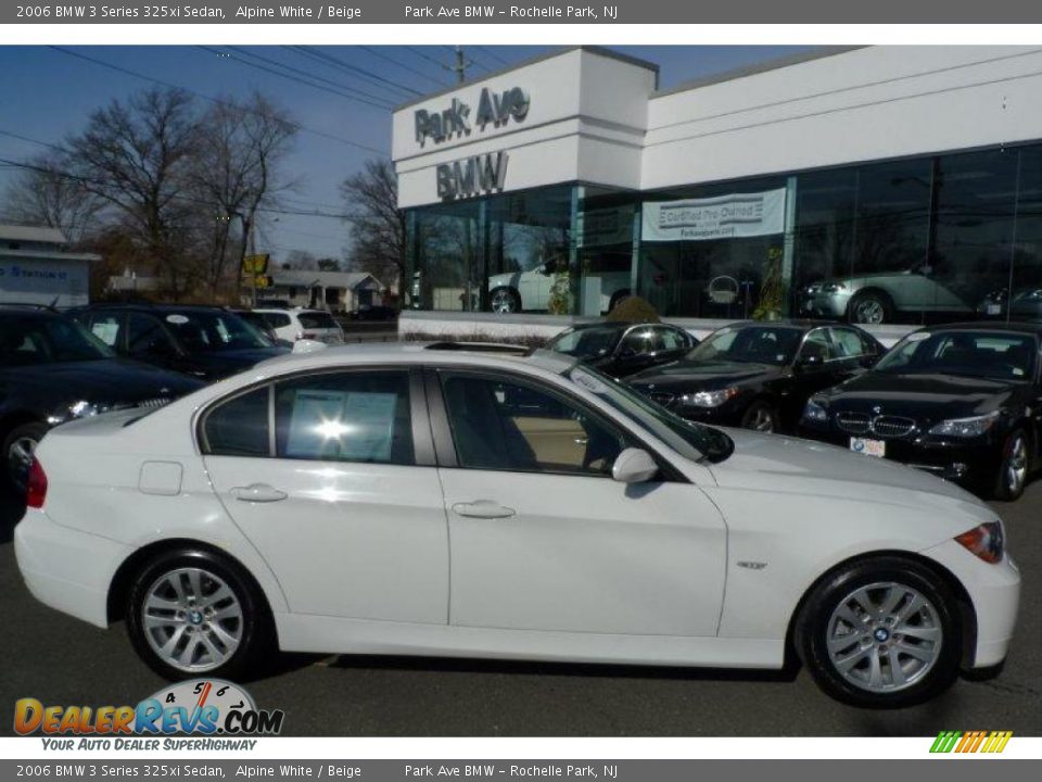 2006 BMW 3 Series 325xi Sedan Alpine White / Beige Photo #1