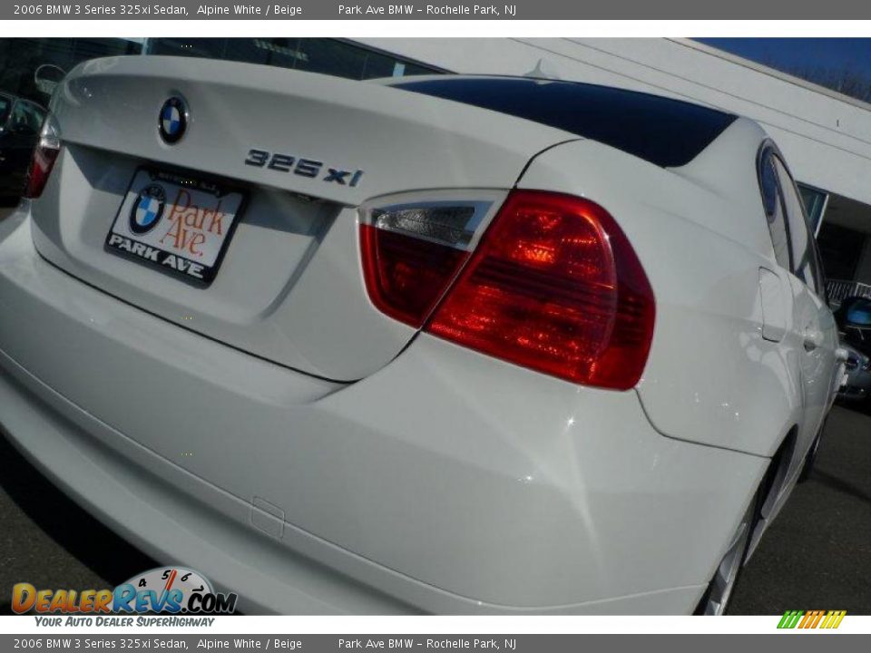 2006 BMW 3 Series 325xi Sedan Alpine White / Beige Photo #5