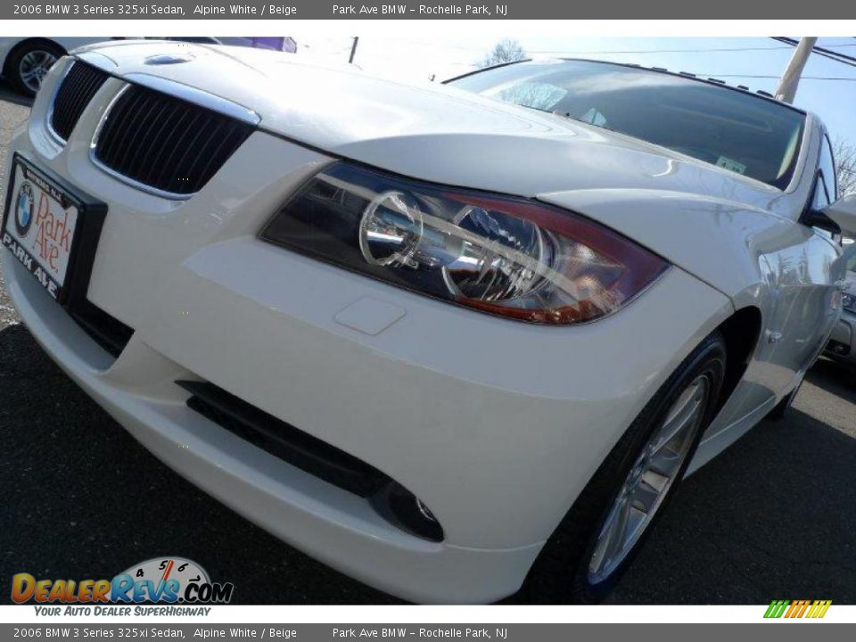 2006 BMW 3 Series 325xi Sedan Alpine White / Beige Photo #9