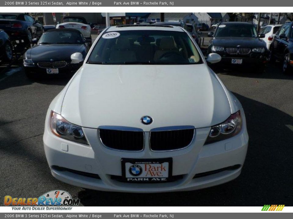2006 BMW 3 Series 325xi Sedan Alpine White / Beige Photo #16
