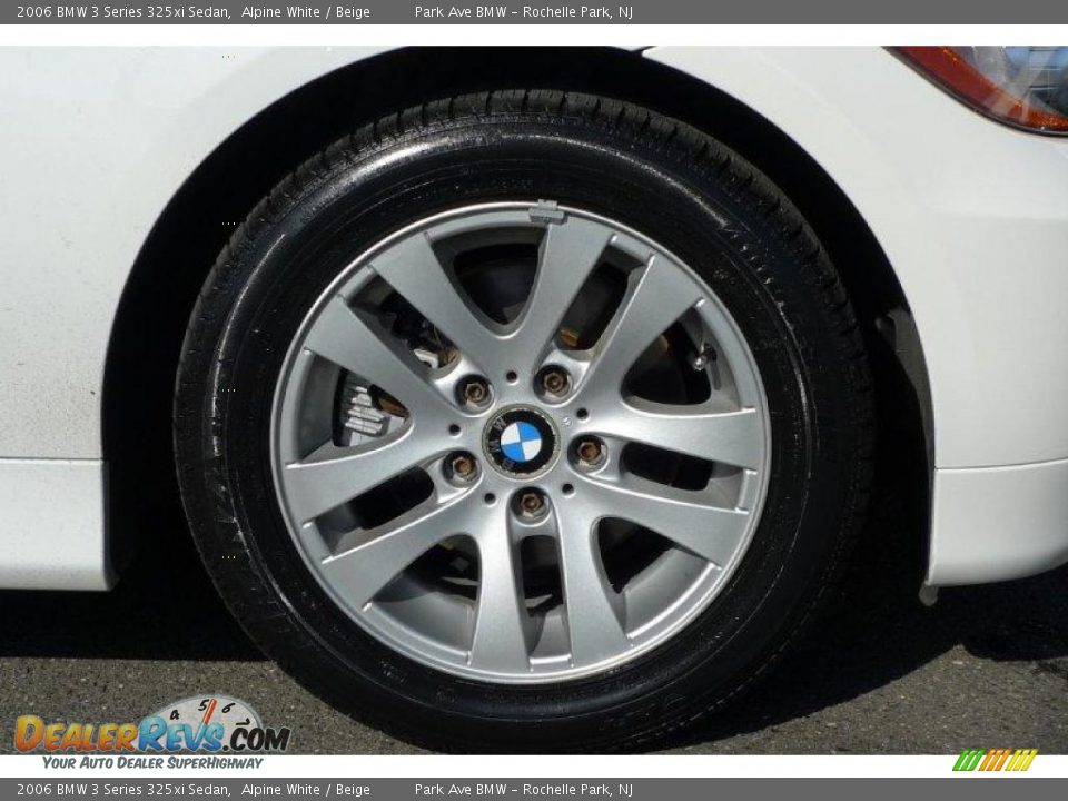 2006 BMW 3 Series 325xi Sedan Alpine White / Beige Photo #19