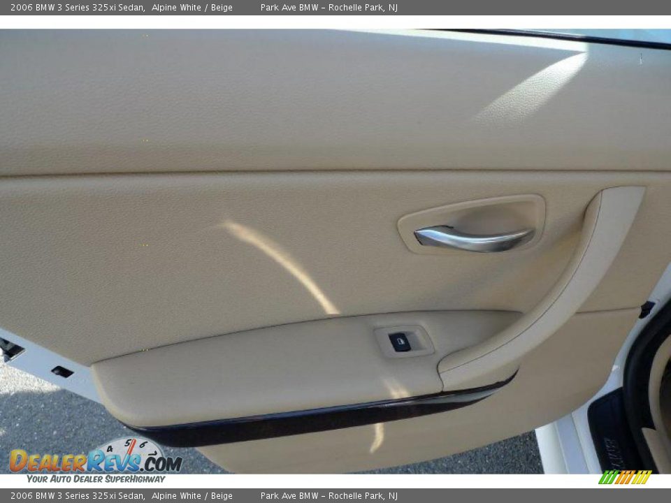 2006 BMW 3 Series 325xi Sedan Alpine White / Beige Photo #30