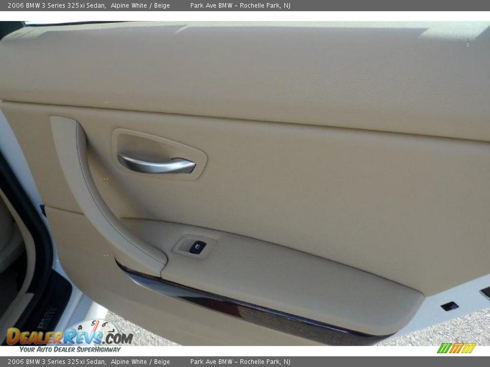 2006 BMW 3 Series 325xi Sedan Alpine White / Beige Photo #34