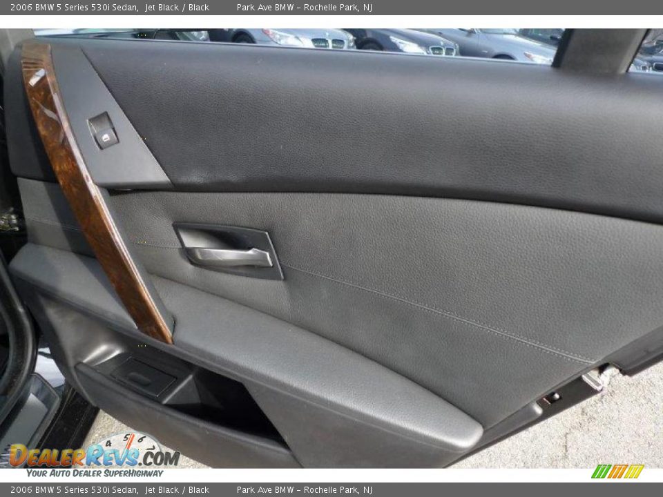 2006 BMW 5 Series 530i Sedan Jet Black / Black Photo #32
