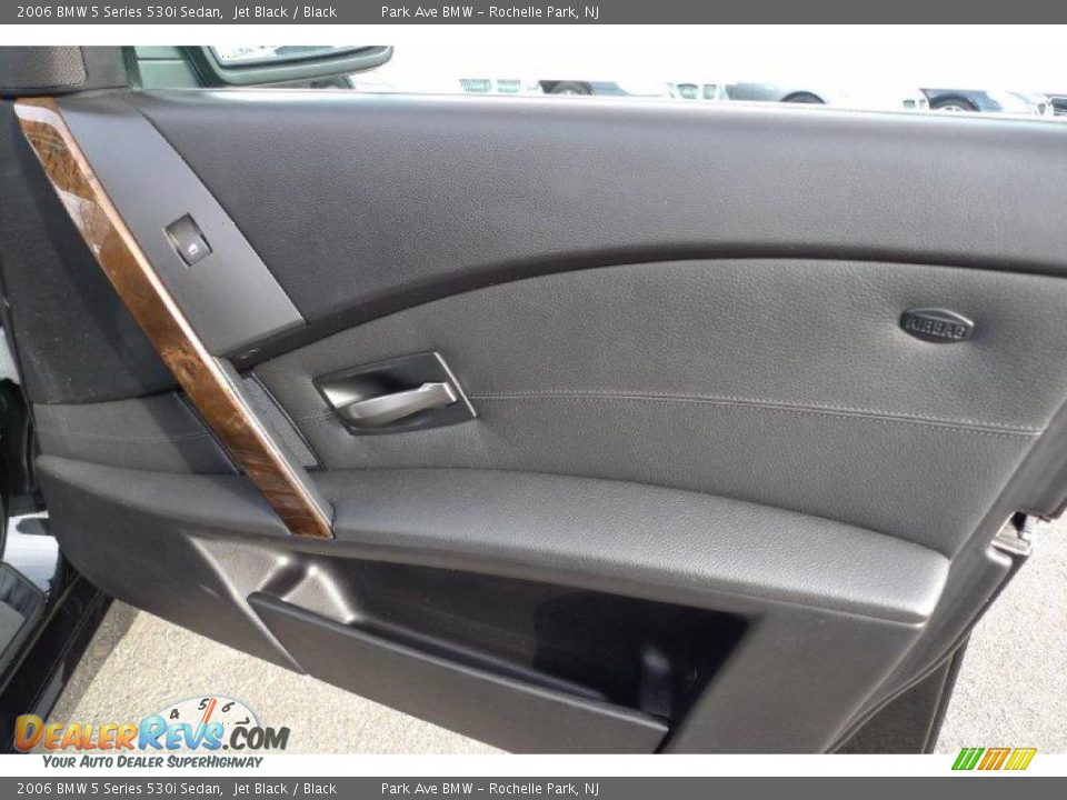 2006 BMW 5 Series 530i Sedan Jet Black / Black Photo #33