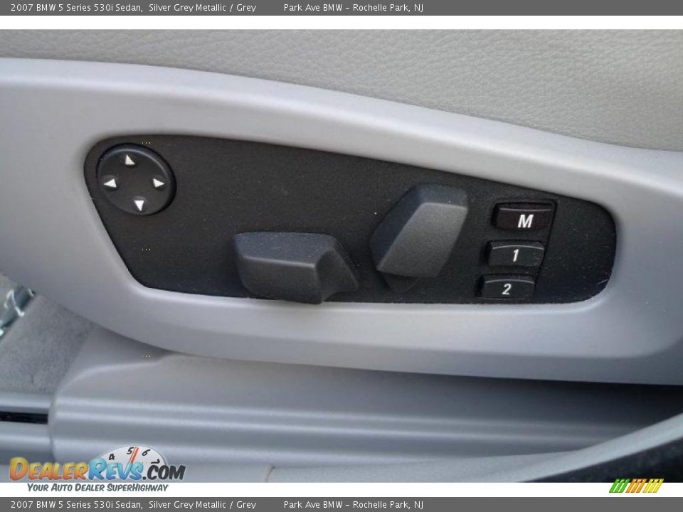 2007 BMW 5 Series 530i Sedan Silver Grey Metallic / Grey Photo #32