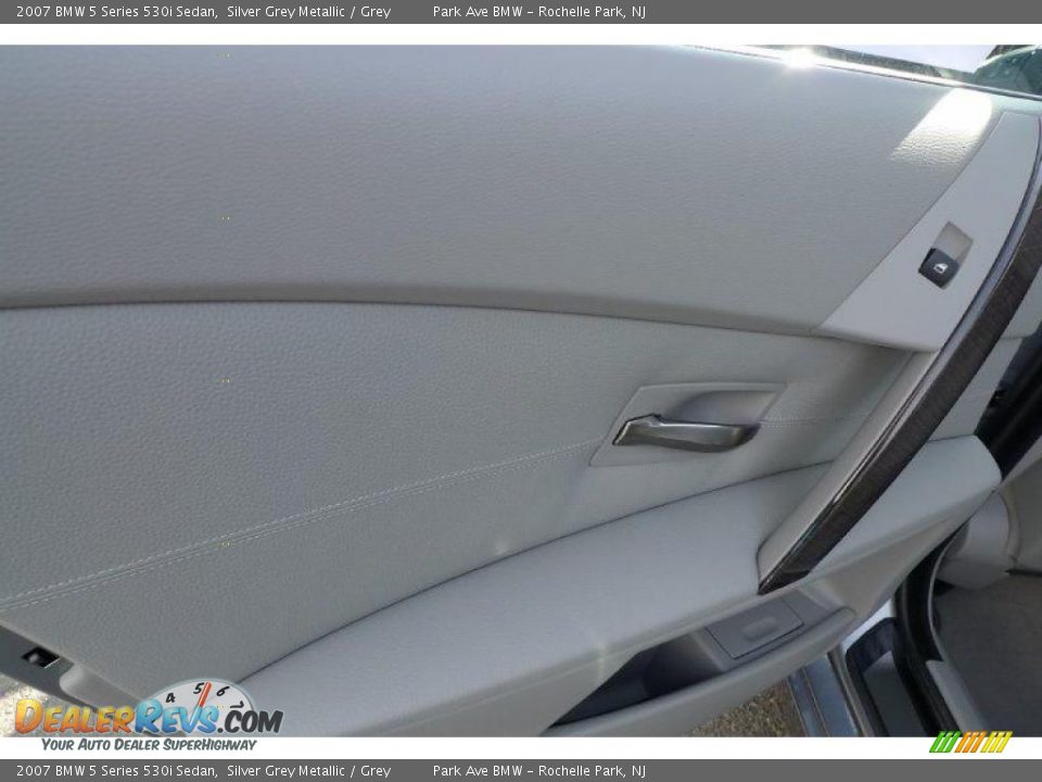 2007 BMW 5 Series 530i Sedan Silver Grey Metallic / Grey Photo #33