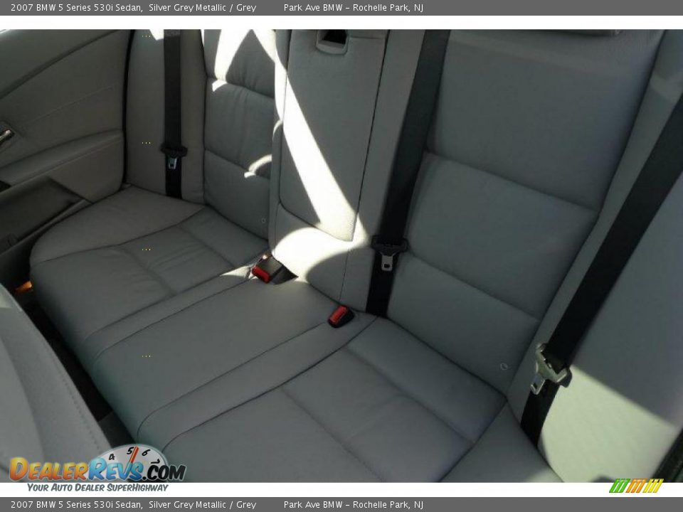 2007 BMW 5 Series 530i Sedan Silver Grey Metallic / Grey Photo #35