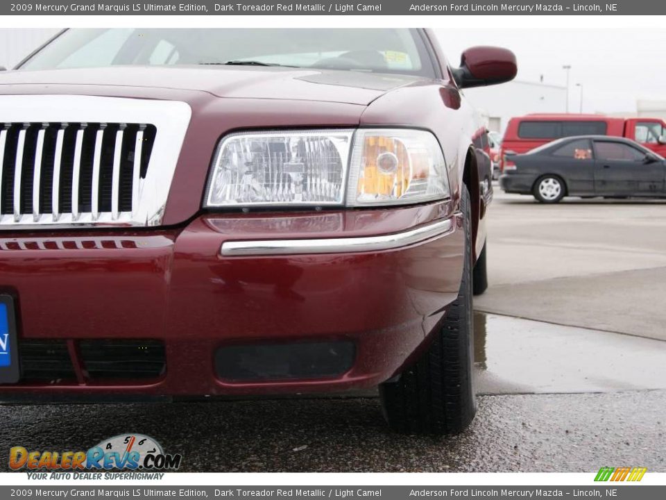 2009 Mercury Grand Marquis LS Ultimate Edition Dark Toreador Red Metallic / Light Camel Photo #4