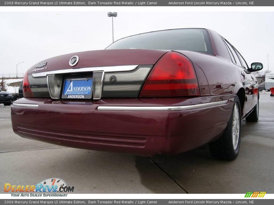 2009 Mercury Grand Marquis LS Ultimate Edition Dark Toreador Red Metallic / Light Camel Photo #7