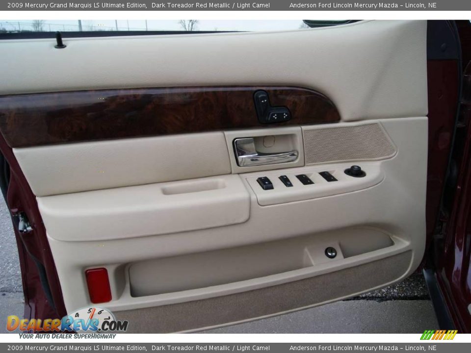 2009 Mercury Grand Marquis LS Ultimate Edition Dark Toreador Red Metallic / Light Camel Photo #12