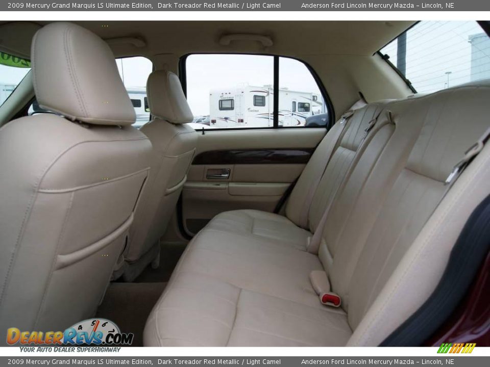 2009 Mercury Grand Marquis LS Ultimate Edition Dark Toreador Red Metallic / Light Camel Photo #16