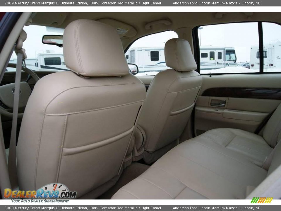 2009 Mercury Grand Marquis LS Ultimate Edition Dark Toreador Red Metallic / Light Camel Photo #17