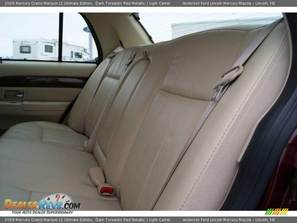 2009 Mercury Grand Marquis LS Ultimate Edition Dark Toreador Red Metallic / Light Camel Photo #18
