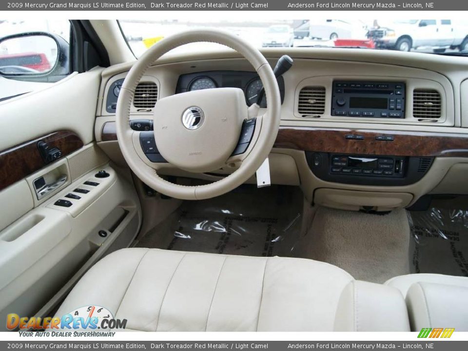 2009 Mercury Grand Marquis LS Ultimate Edition Dark Toreador Red Metallic / Light Camel Photo #20