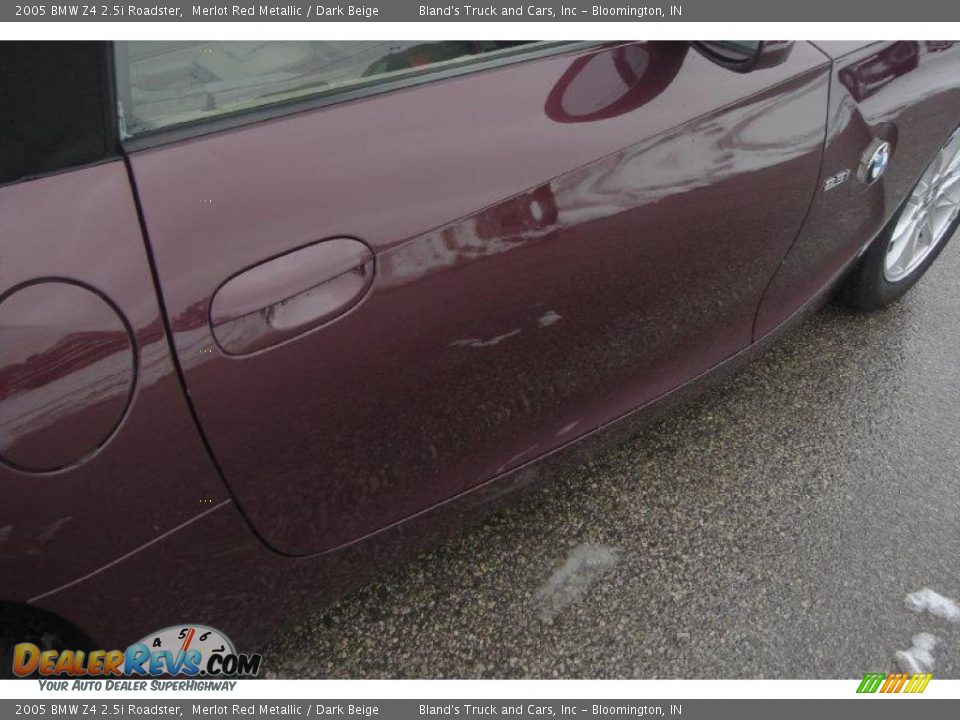 2005 BMW Z4 2.5i Roadster Merlot Red Metallic / Dark Beige Photo #13
