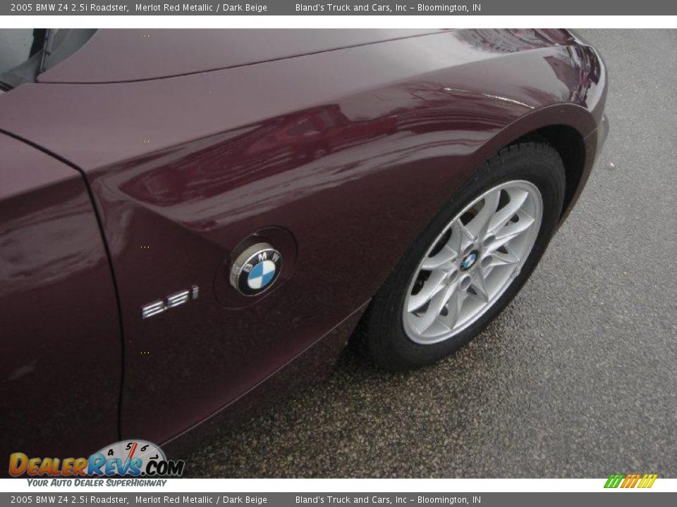 2005 BMW Z4 2.5i Roadster Merlot Red Metallic / Dark Beige Photo #14