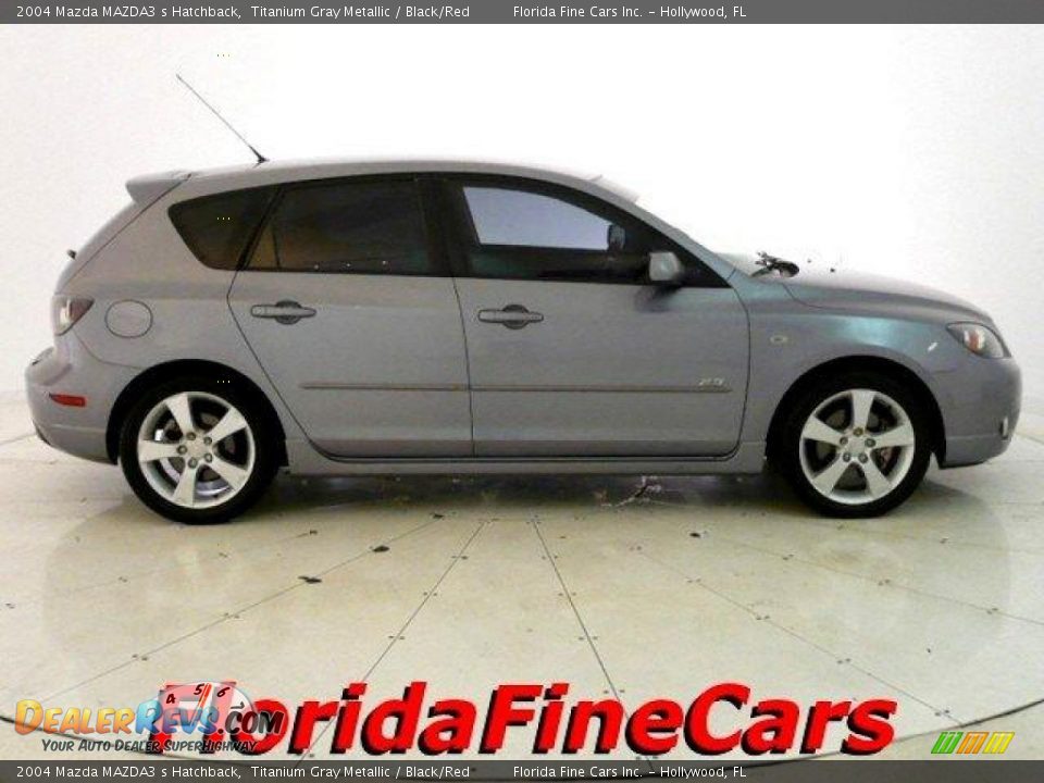 2004 Mazda MAZDA3 s Hatchback Titanium Gray Metallic / Black/Red Photo #4