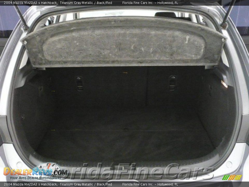 2004 Mazda MAZDA3 s Hatchback Titanium Gray Metallic / Black/Red Photo #10