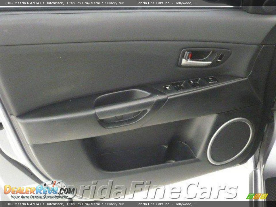 2004 Mazda MAZDA3 s Hatchback Titanium Gray Metallic / Black/Red Photo #11