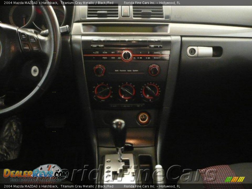 2004 Mazda MAZDA3 s Hatchback Titanium Gray Metallic / Black/Red Photo #12