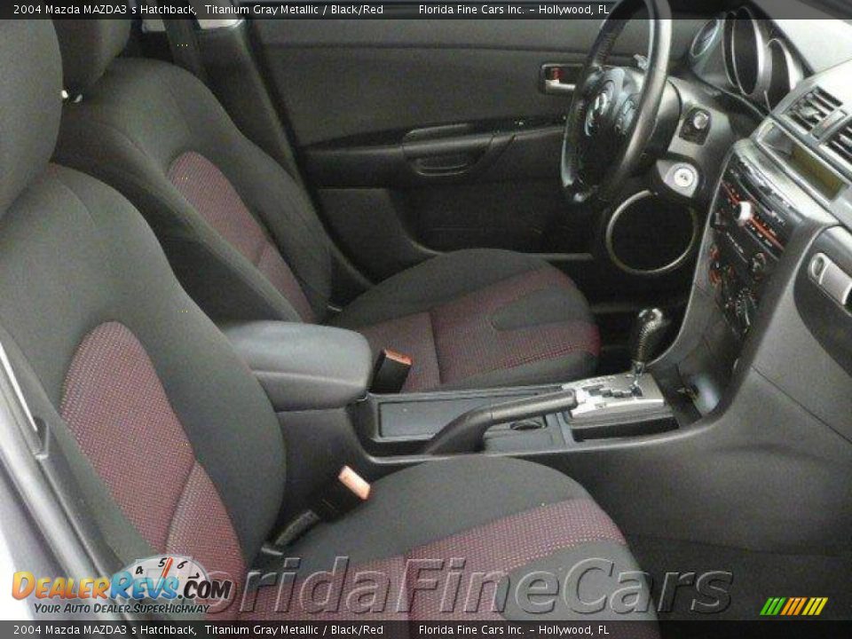 2004 Mazda MAZDA3 s Hatchback Titanium Gray Metallic / Black/Red Photo #14