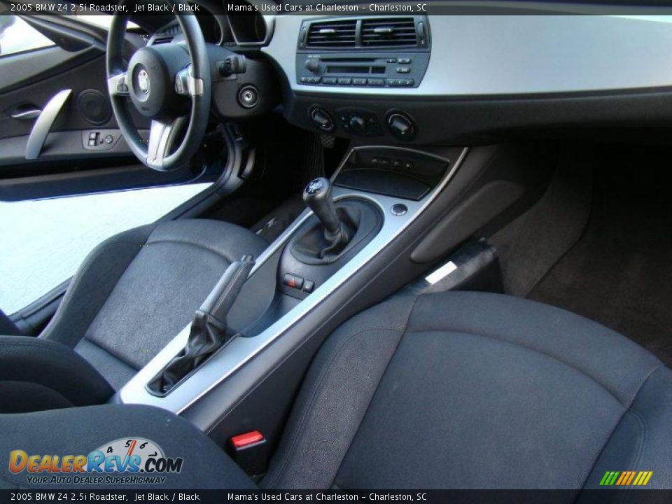 2005 BMW Z4 2.5i Roadster Jet Black / Black Photo #13
