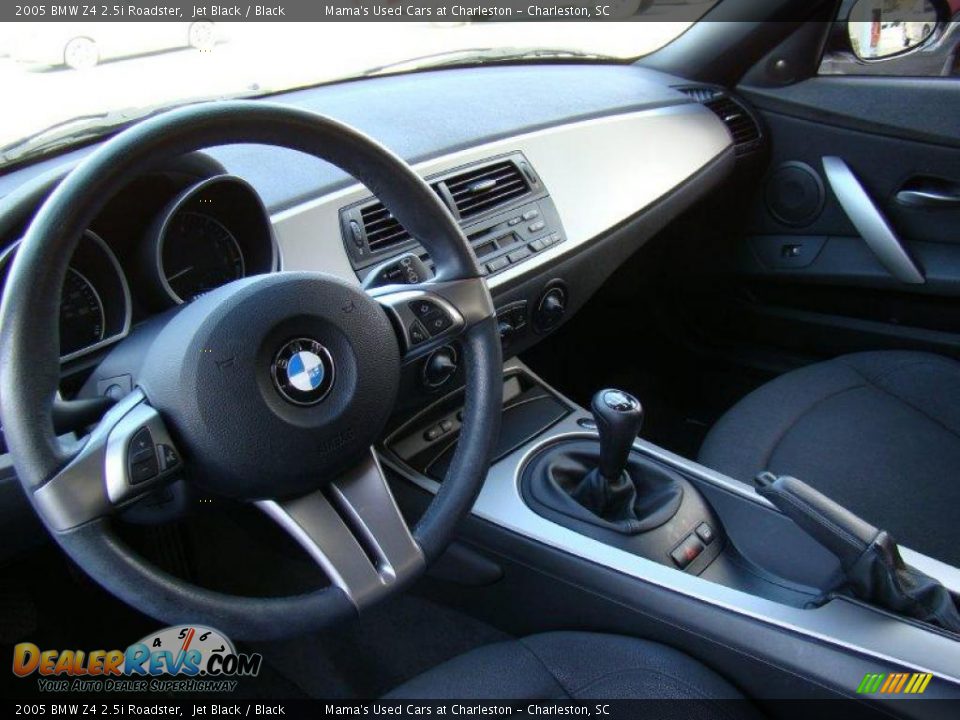 2005 BMW Z4 2.5i Roadster Jet Black / Black Photo #16