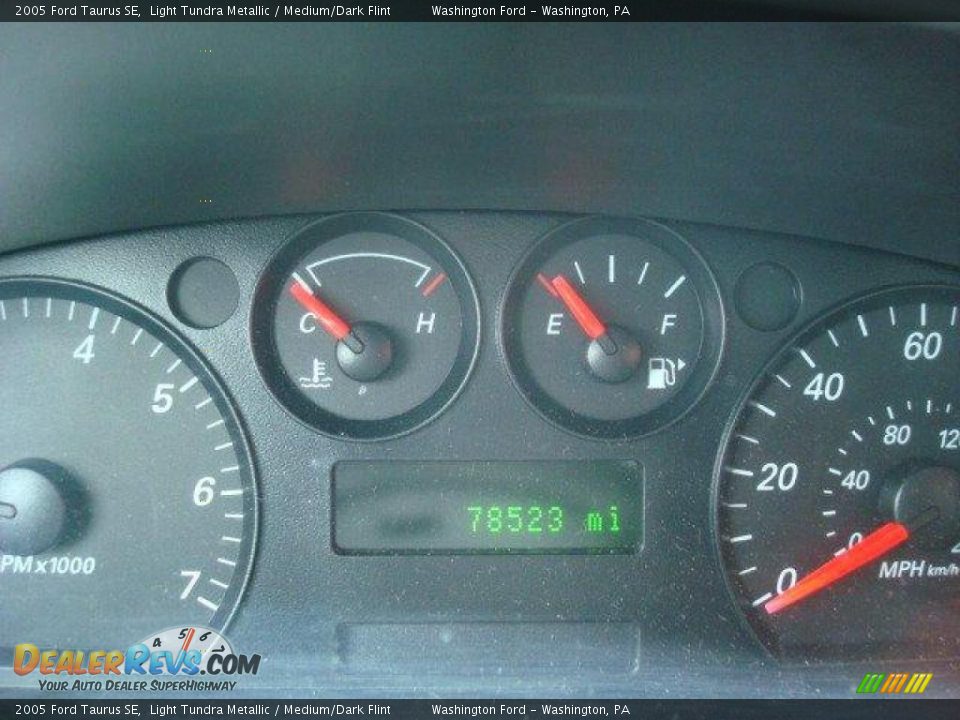 2005 Ford Taurus SE Light Tundra Metallic / Medium/Dark Flint Photo #20