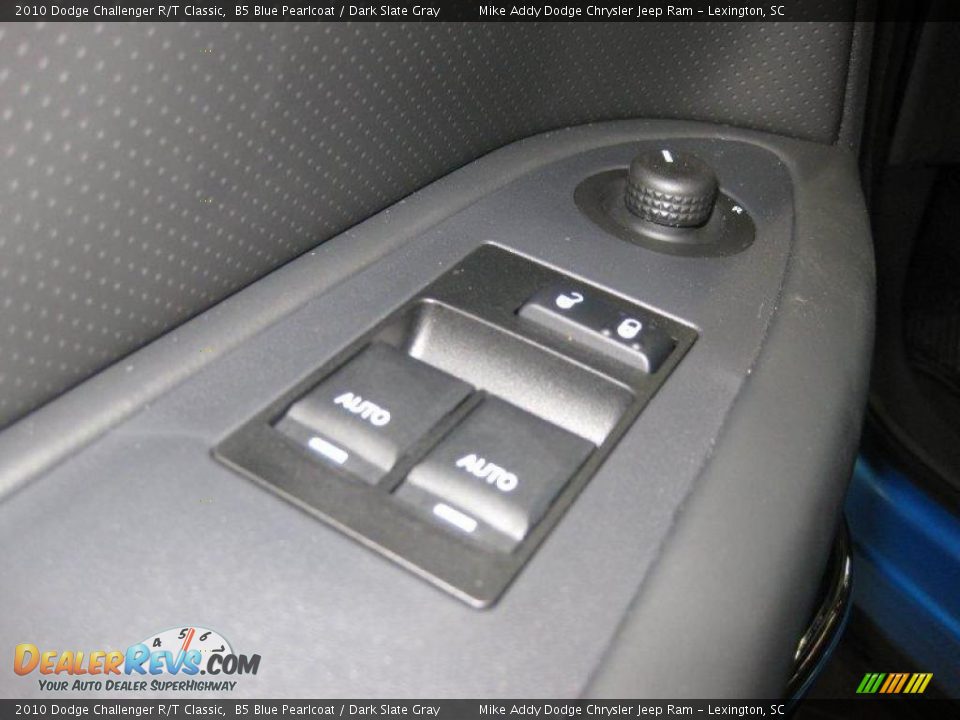 2010 Dodge Challenger R/T Classic B5 Blue Pearlcoat / Dark Slate Gray Photo #13