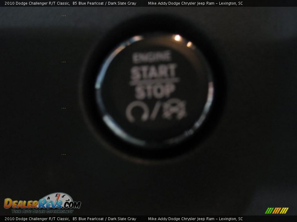 2010 Dodge Challenger R/T Classic B5 Blue Pearlcoat / Dark Slate Gray Photo #20