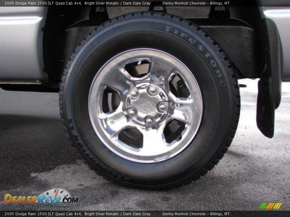 2005 Dodge Ram 1500 SLT Quad Cab 4x4 Bright Silver Metallic / Dark Slate Gray Photo #10