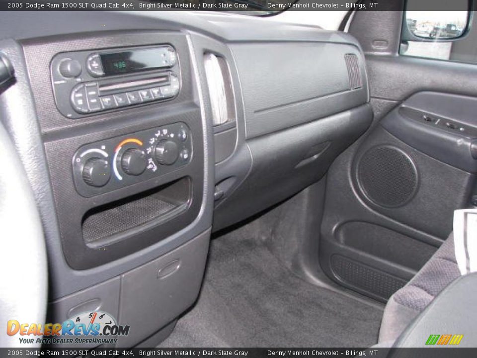 2005 Dodge Ram 1500 SLT Quad Cab 4x4 Bright Silver Metallic / Dark Slate Gray Photo #15