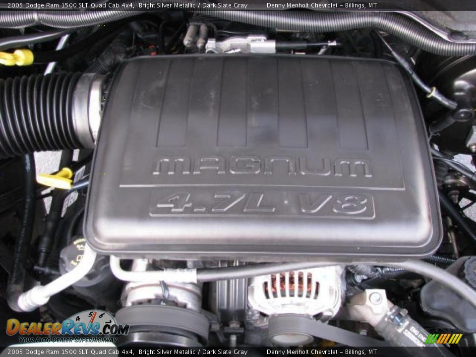 2005 Dodge Ram 1500 SLT Quad Cab 4x4 Bright Silver Metallic / Dark Slate Gray Photo #18