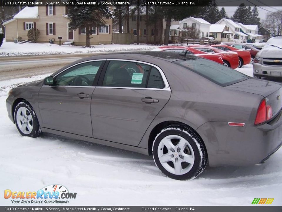 2010 Chevrolet Malibu LS Sedan Mocha Steel Metallic / Cocoa/Cashmere Photo #5