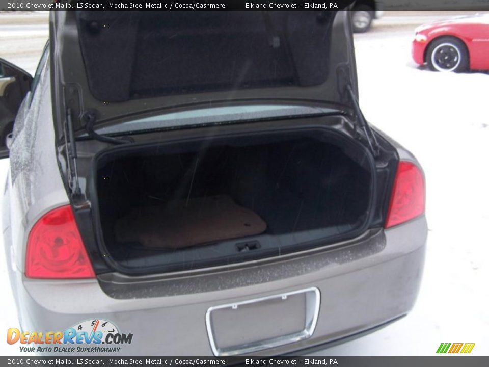 2010 Chevrolet Malibu LS Sedan Mocha Steel Metallic / Cocoa/Cashmere Photo #15