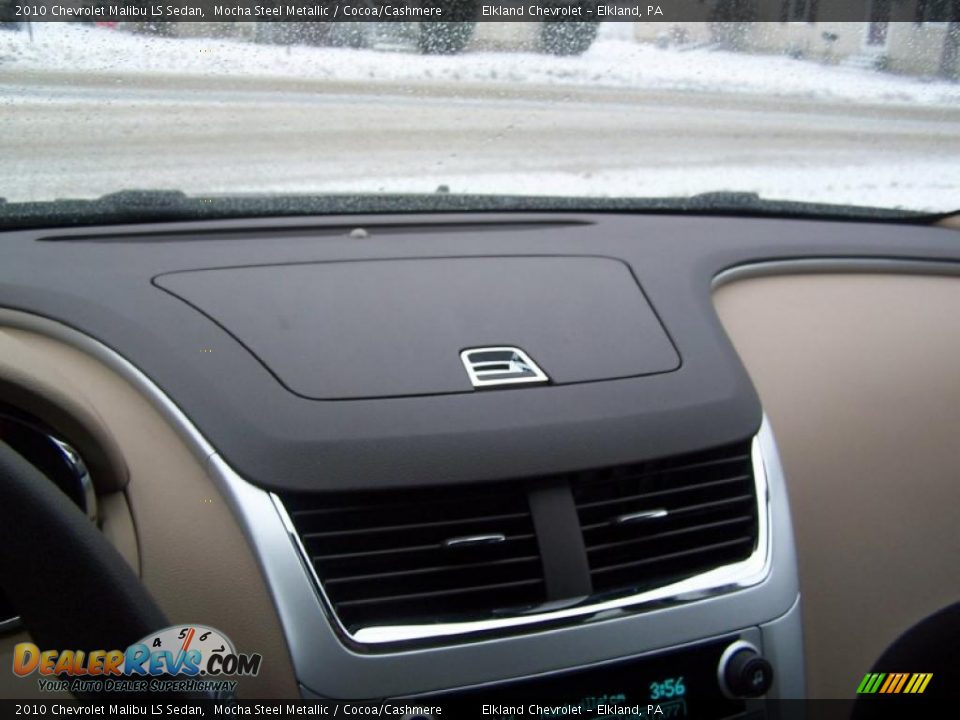 2010 Chevrolet Malibu LS Sedan Mocha Steel Metallic / Cocoa/Cashmere Photo #17