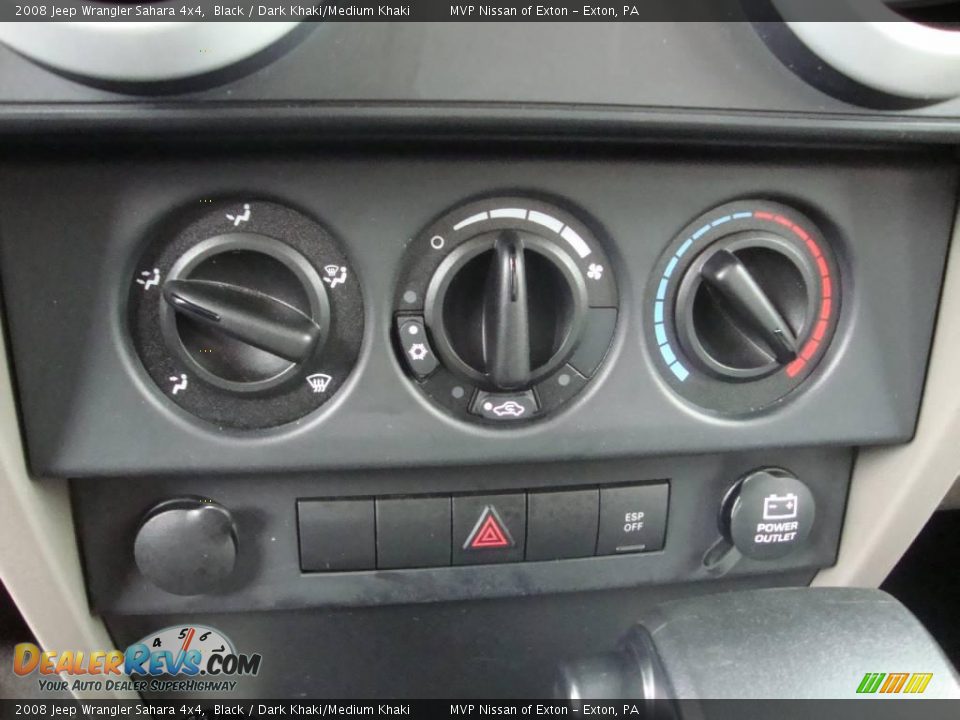 2008 Jeep Wrangler Sahara 4x4 Black / Dark Khaki/Medium Khaki Photo #19