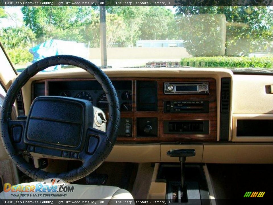 1996 Jeep Cherokee Country Light Driftwood Metallic / Tan Photo #15