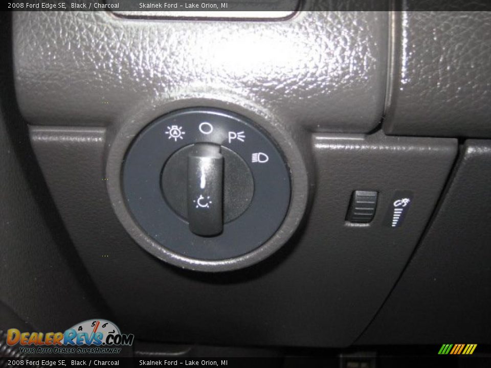 2008 Ford Edge SE Black / Charcoal Photo #25