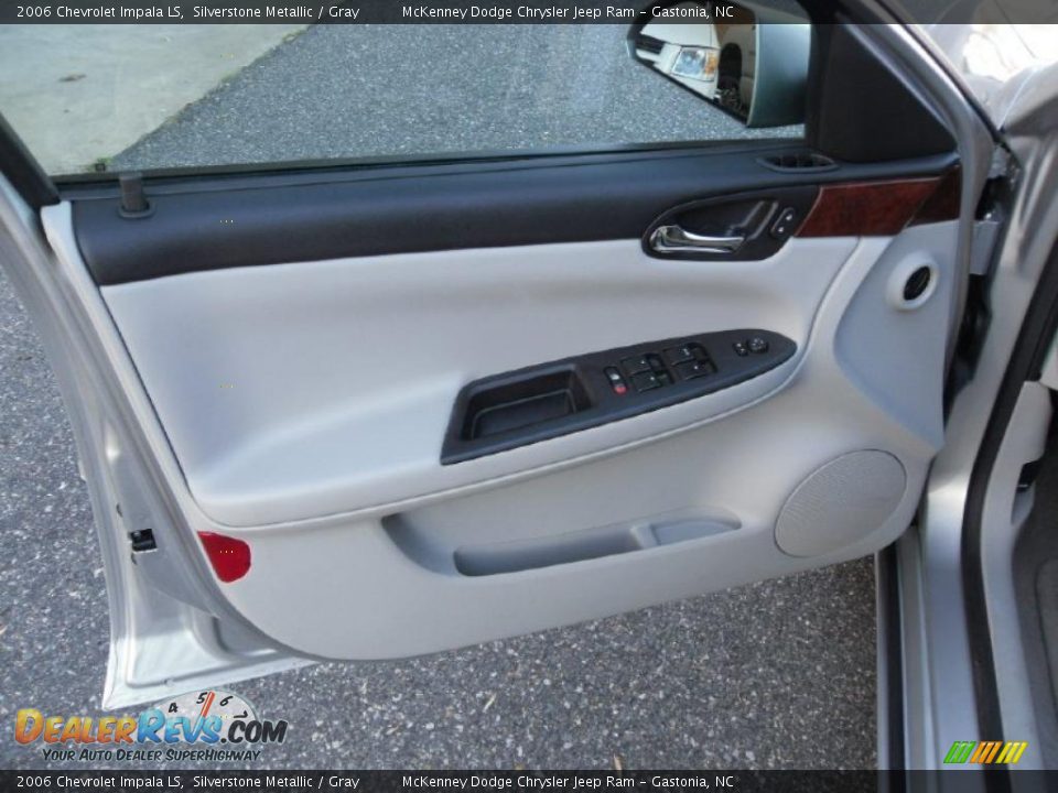 2006 Chevrolet Impala LS Silverstone Metallic / Gray Photo #7
