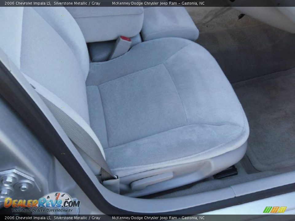 2006 Chevrolet Impala LS Silverstone Metallic / Gray Photo #16