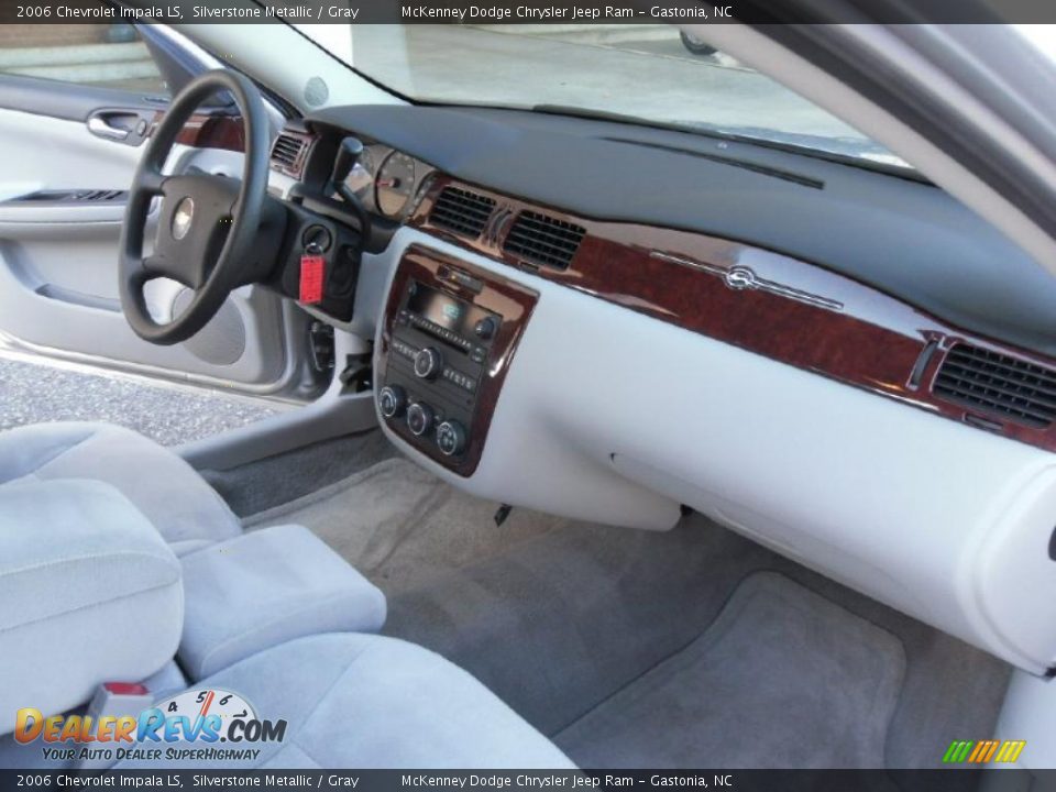 2006 Chevrolet Impala LS Silverstone Metallic / Gray Photo #17